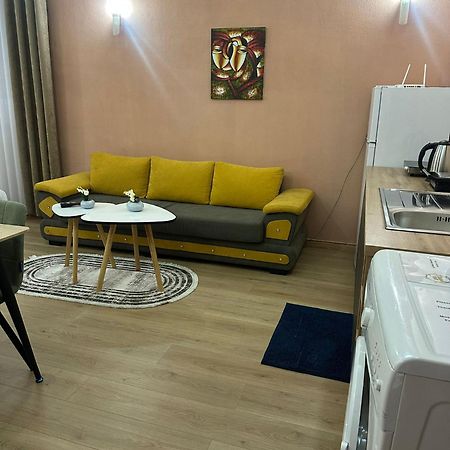 Adora Apartment Tirana Exterior photo